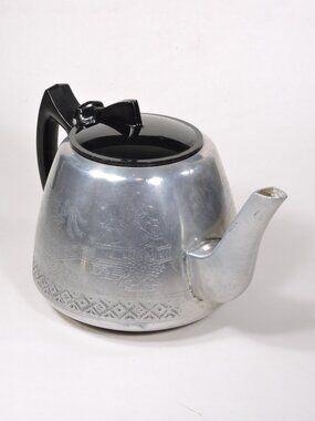 Vintage 6 Cup Tea pot - Swan Brand By Willoware, England